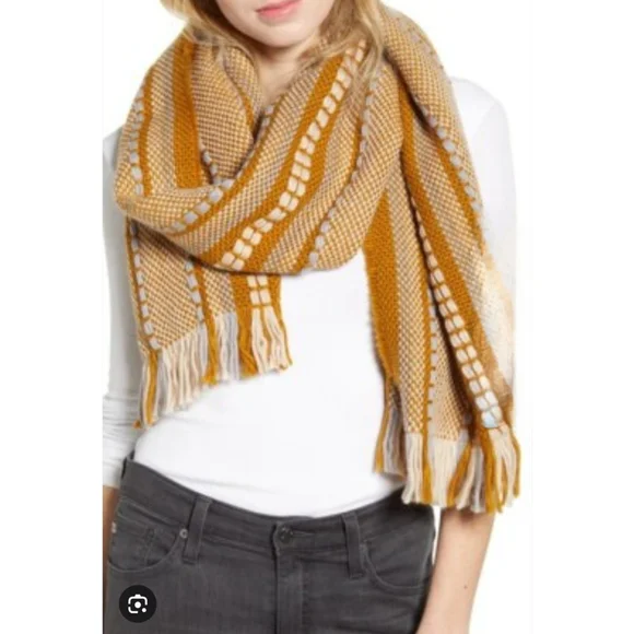 Madewell Chunky Weave Fringe Scarf Egyptian Gold - Picture 2 of 4